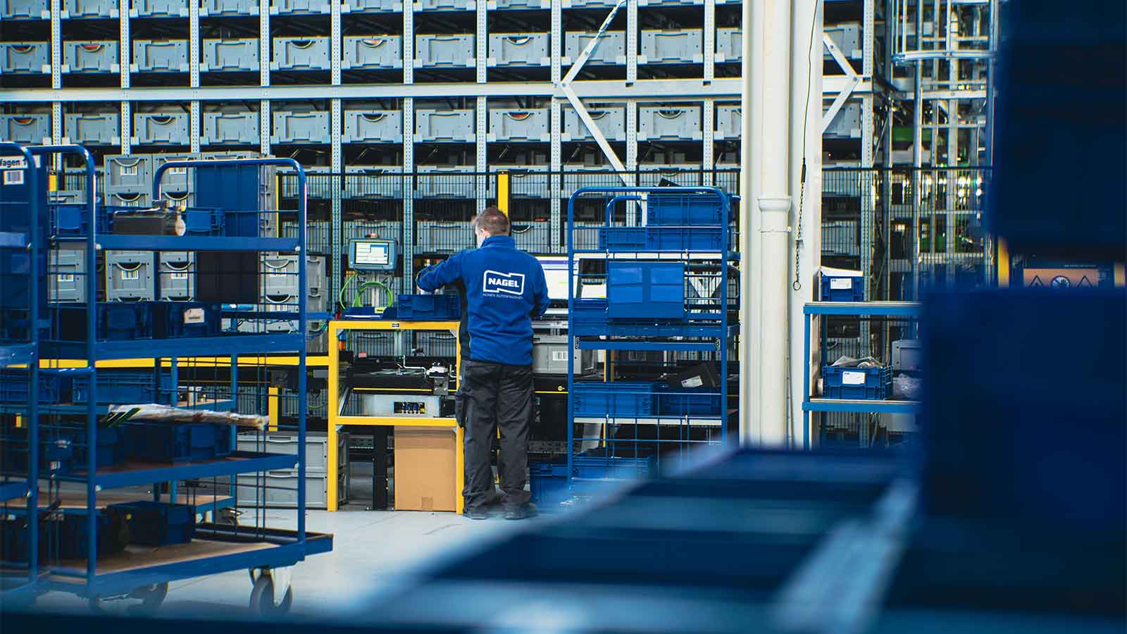 Kommissionieren bei Nagel Maschinen- und Werkzeugfabrik GmbH von Fb Industry Automation